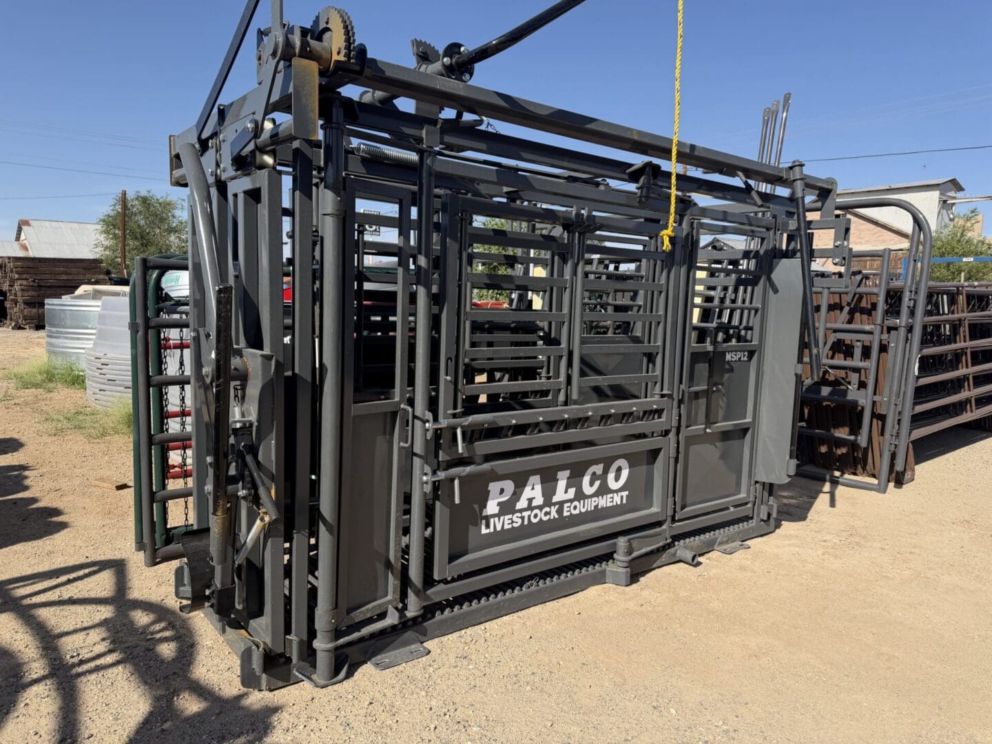 PALCO MANUAL SQUEEZE CHUTE - Image 3