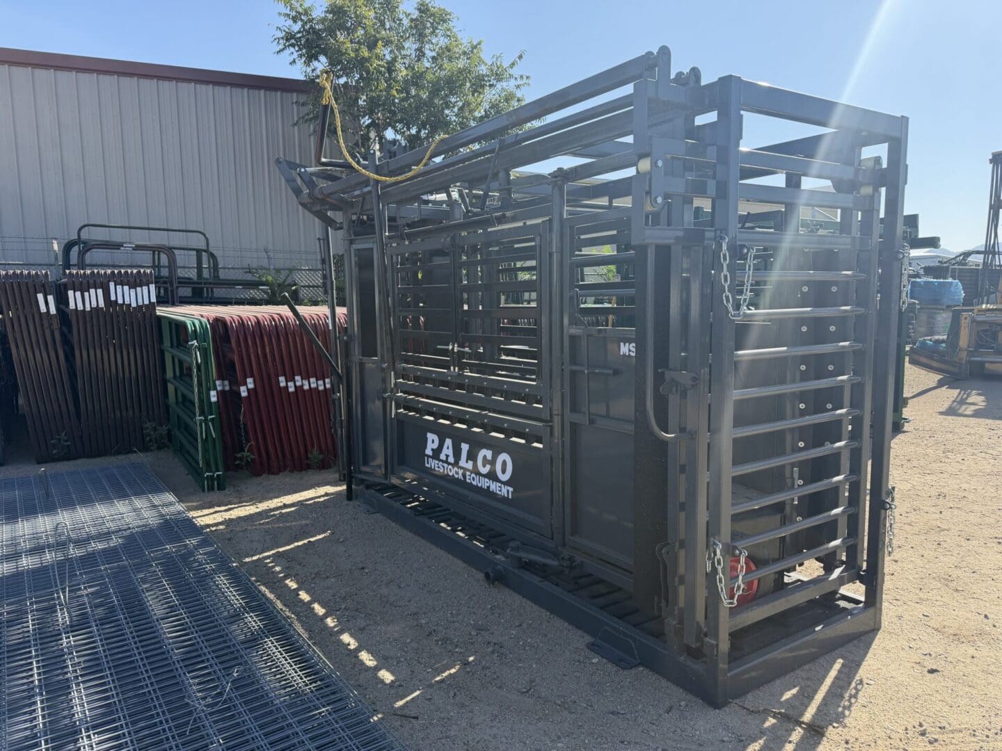 PALCO MANUAL SQUEEZE CHUTE - Image 4